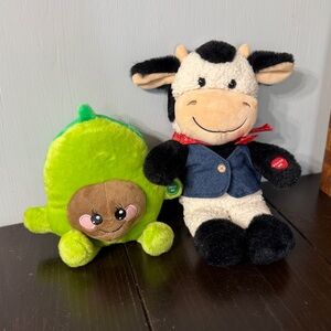 Stew Leonard’s Cow and Avocado Plush Toy Moo Electronic Talking One Working